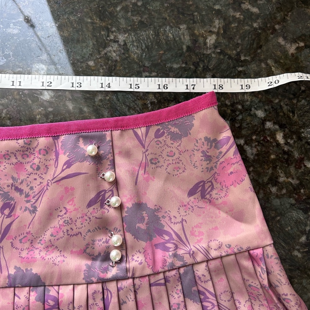 NWT Kimchi Blue Daisy Pleated Micro Mini Skirt. Low rise. Whimsical. Romantic - Picture 9 of 11